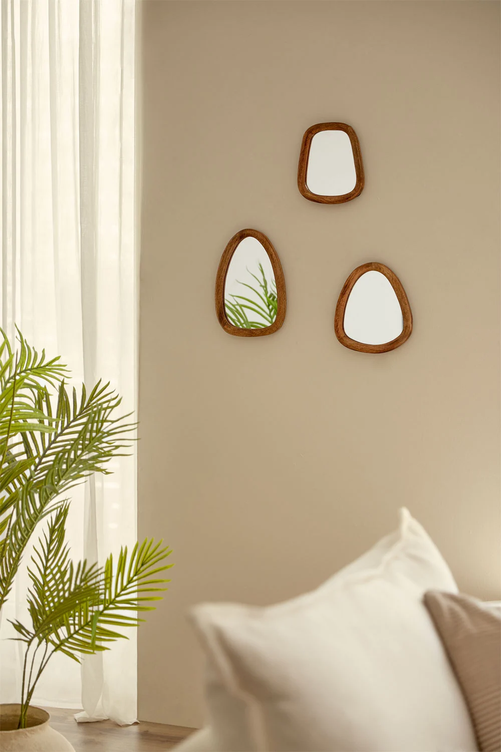 Portada post - Decorar pared con espejos pequeños